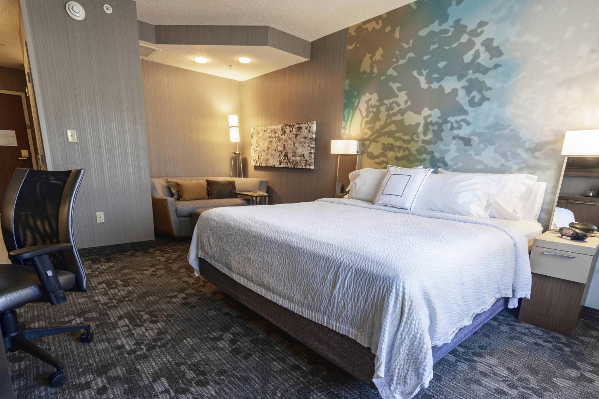 Courtyard By Marriott Cleveland Willoughby