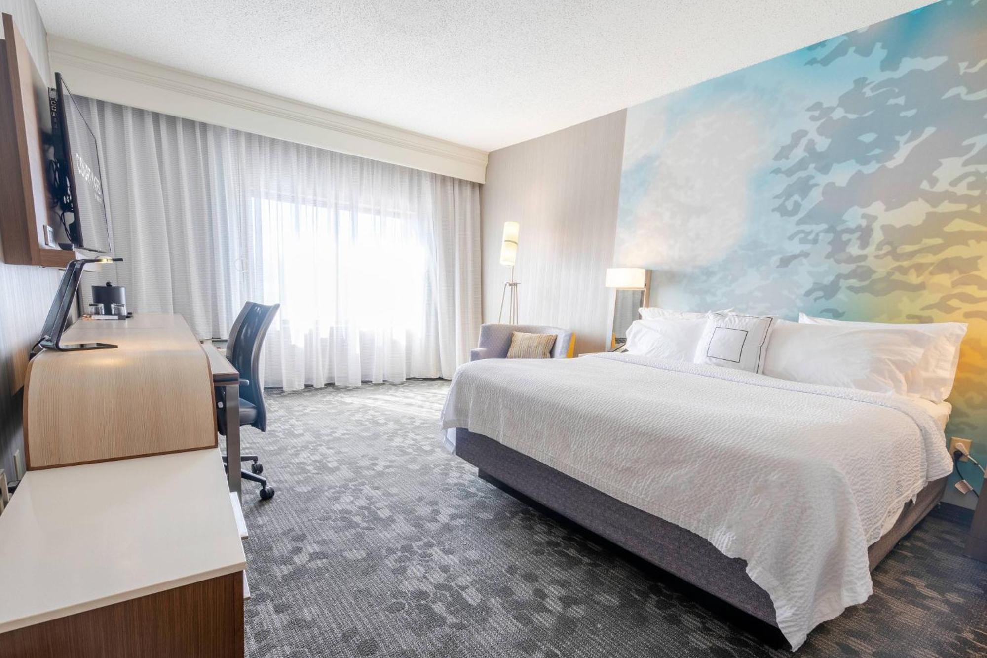 Courtyard By Marriott Cleveland Willoughby