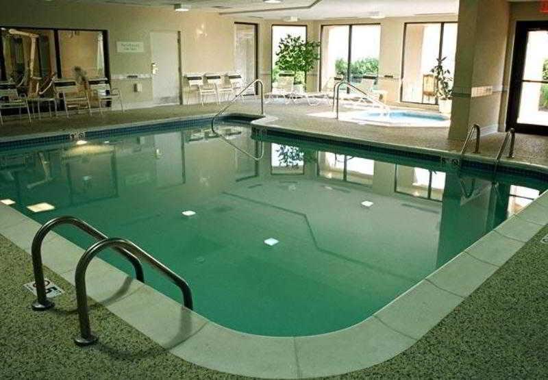 Courtyard By Marriott Cleveland Willoughby