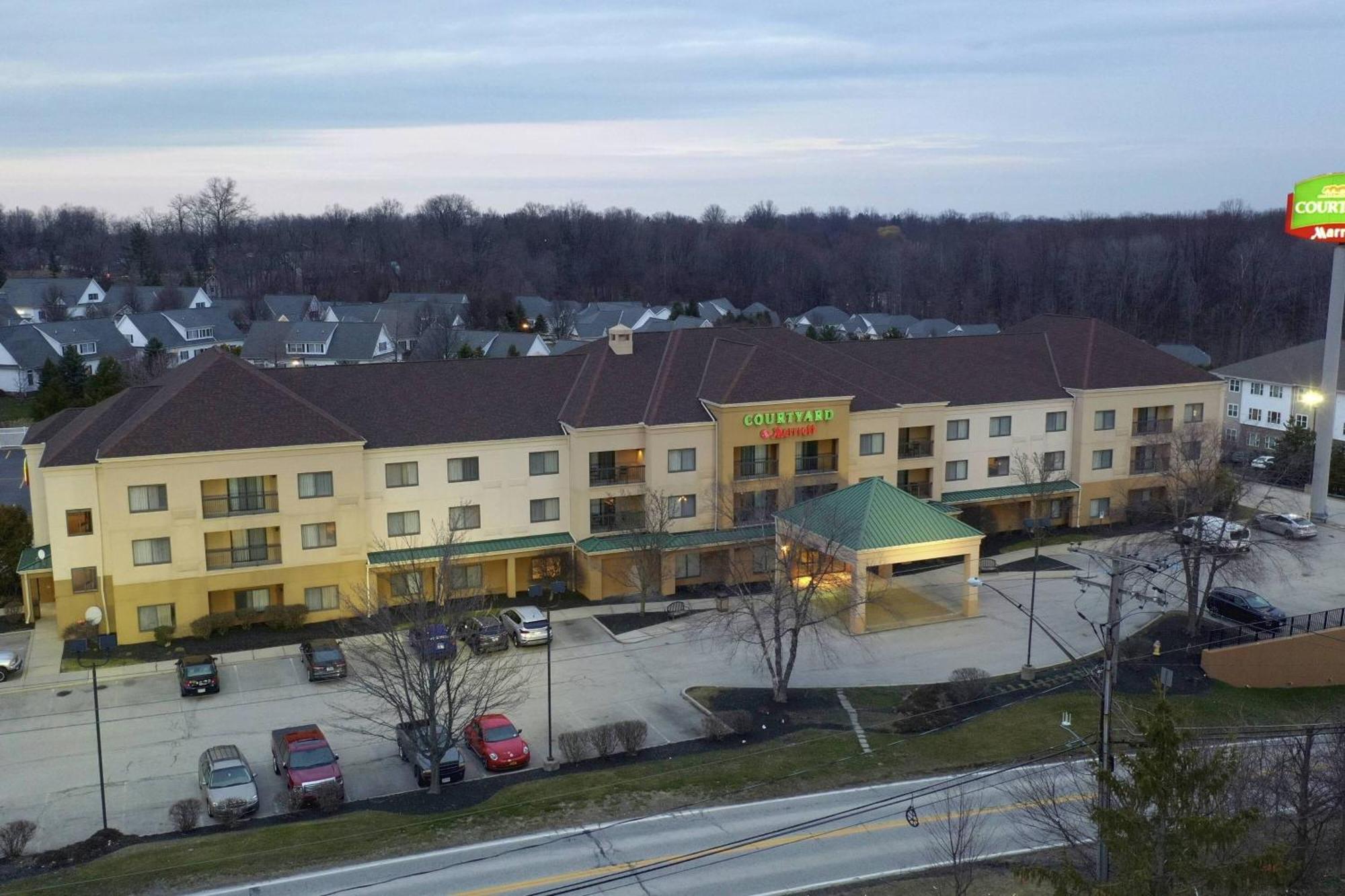 Courtyard By Marriott Cleveland